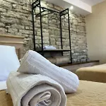 Mene Pensionat Gjirokastër